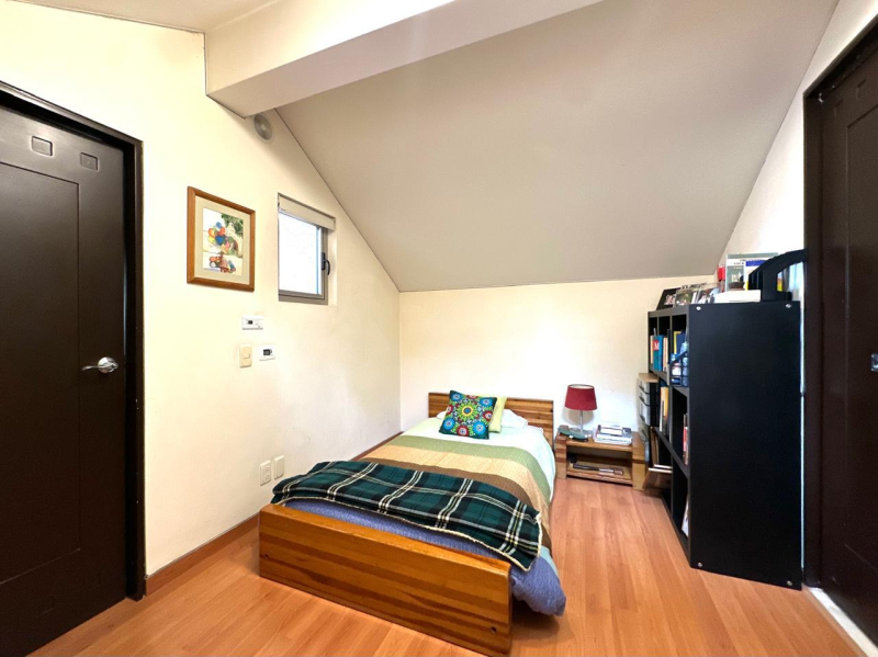 Exclusiva Residencia en Castorena �?? Confort, Estilo y Seguridad en un Solo Lugar