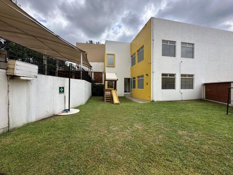 Propiedad de Alta Plusvalía con Uso Mixto: Habitacional y Comercial - Jardines de Bellavista