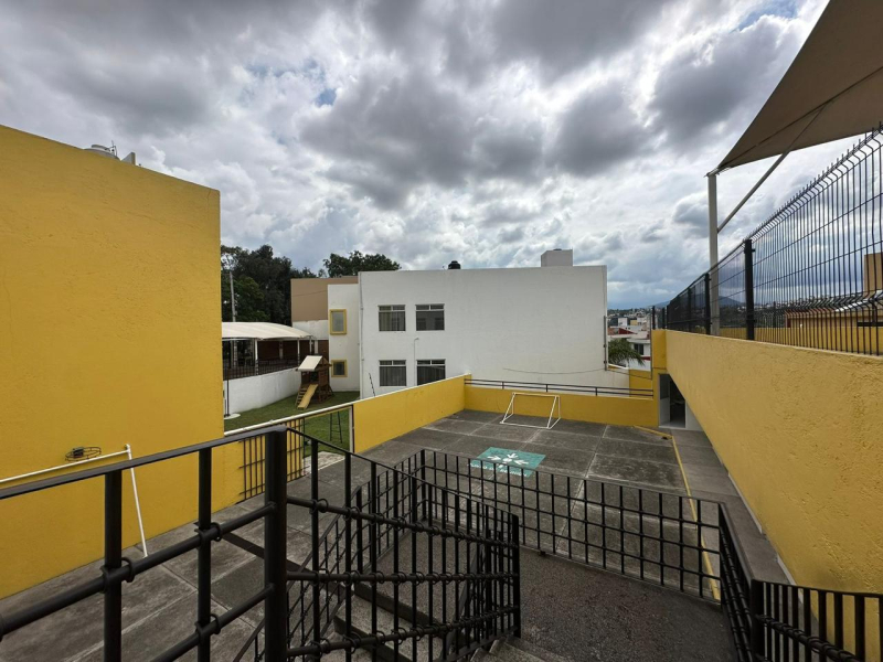 Propiedad de Alta Plusvalía con Uso Mixto: Habitacional y Comercial - Jardines de Bellavista