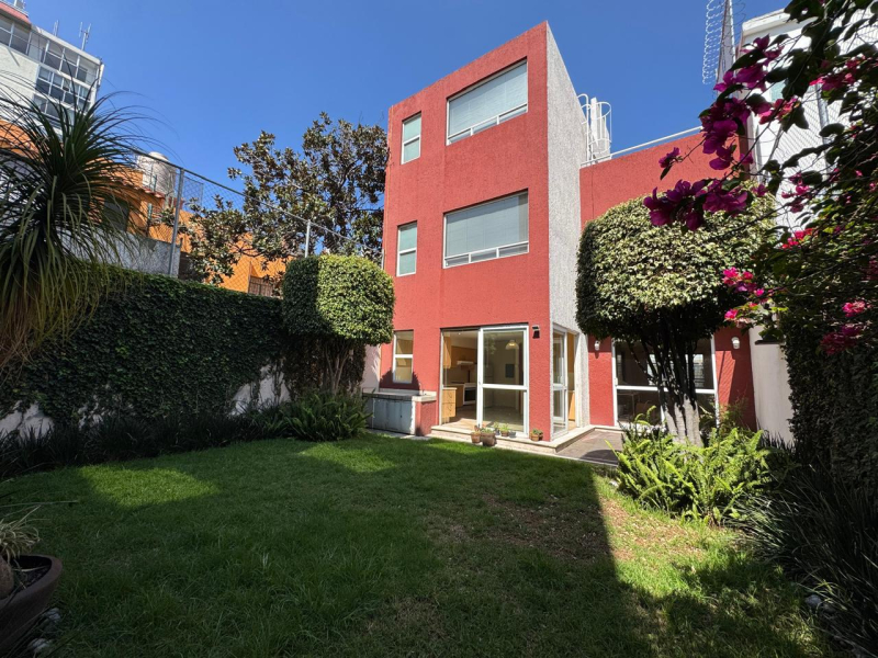 Casa en renta en Colonia del Valle Centro �?? Calle cerrada y ambiente tranquilo