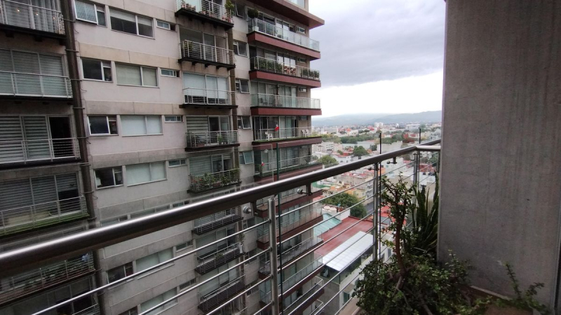 Venta Departamento En Grand Tower Del Valle, Piso 13