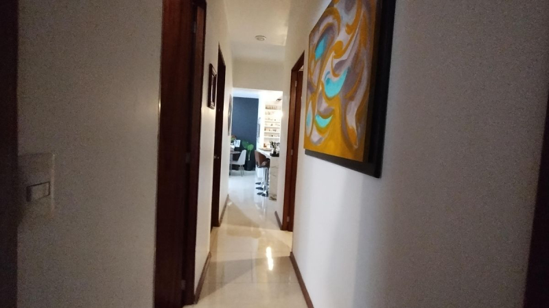 Venta Departamento En Grand Tower Del Valle, Piso 13