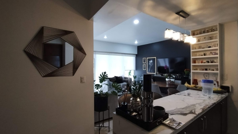 Venta Departamento En Grand Tower Del Valle, Piso 13