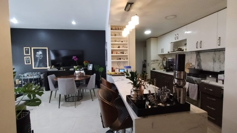 Venta Departamento En Grand Tower Del Valle, Piso 13