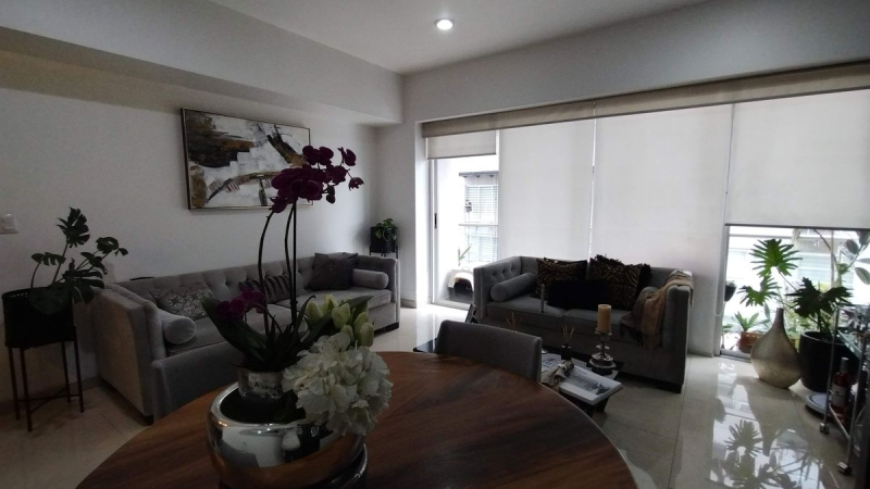 Venta Departamento En Grand Tower Del Valle, Piso 13