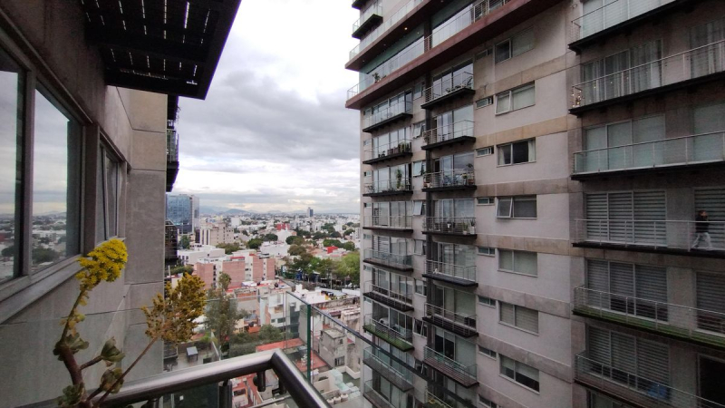 Venta Departamento En Grand Tower Del Valle, Piso 13