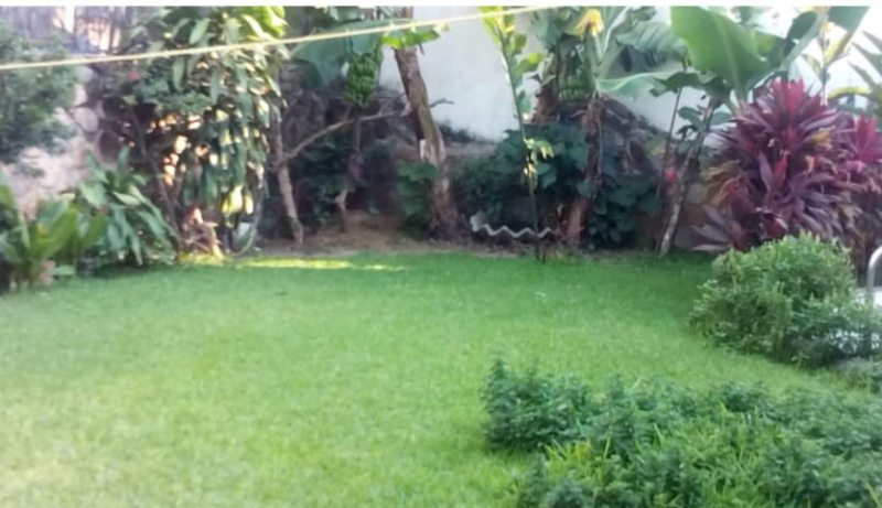 DIVINA CASA, CON AMPLIOS ESPACIOS EN ACAPULCO GUERRERO