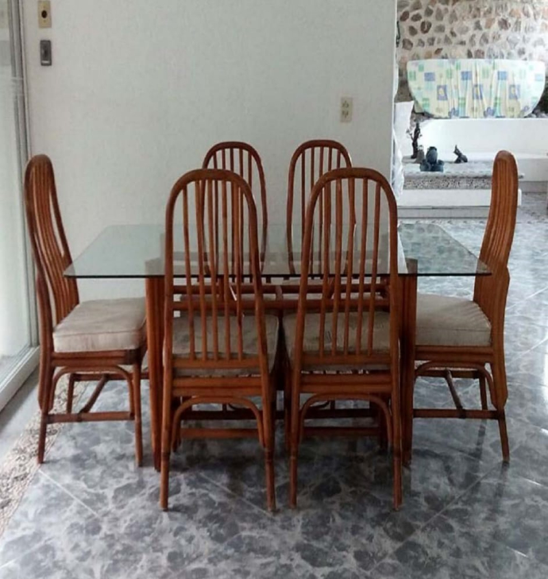 DIVINA CASA, CON AMPLIOS ESPACIOS EN ACAPULCO GUERRERO
