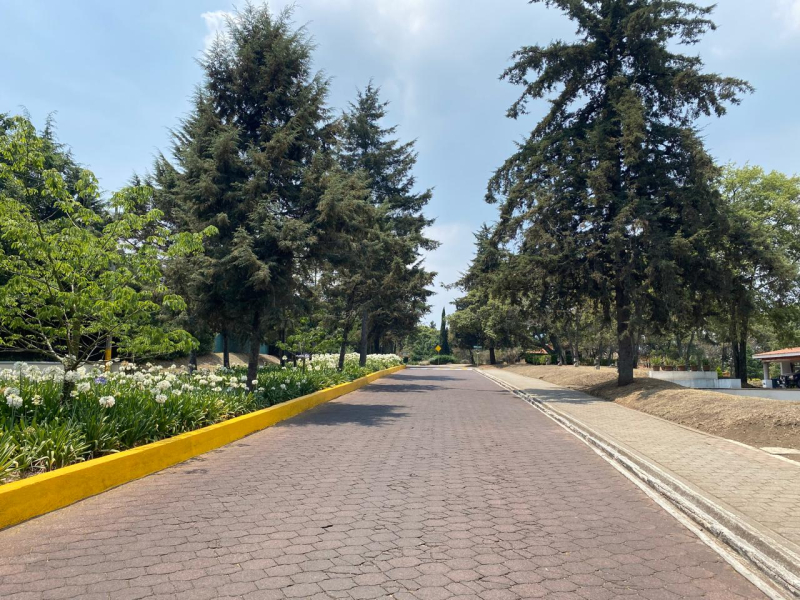 VENTA TERRENO VALLE ESCONDIDO (HACIENDA)