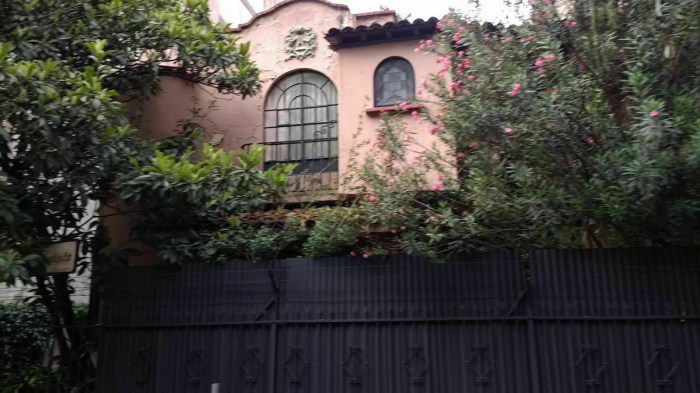 Casa  en  venta en la calle de Nuevo León