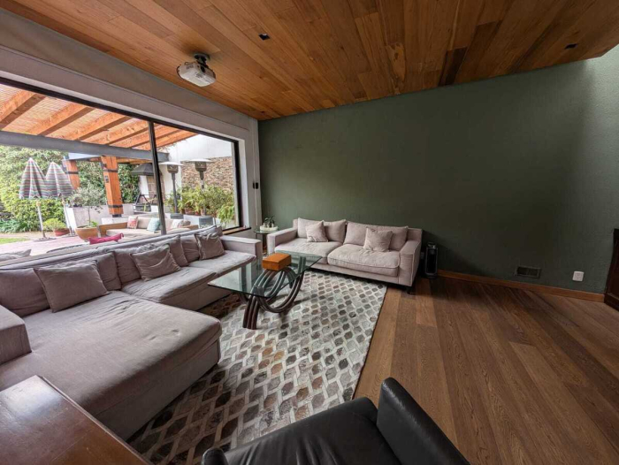 Casa en venta  Vista Hermosa, Loma de las Flores