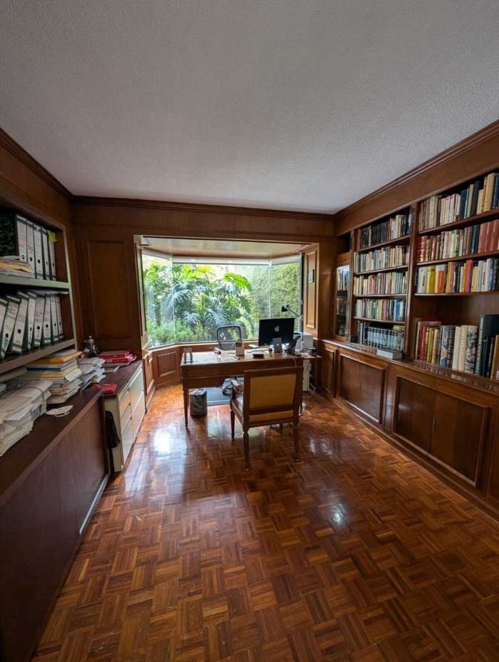Casa en venta  Vista Hermosa, Loma de las Flores