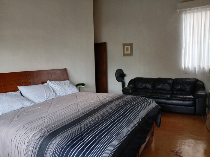Casa en Venta en Lomas de Vista Hermosa calle cerrada con vigilancia