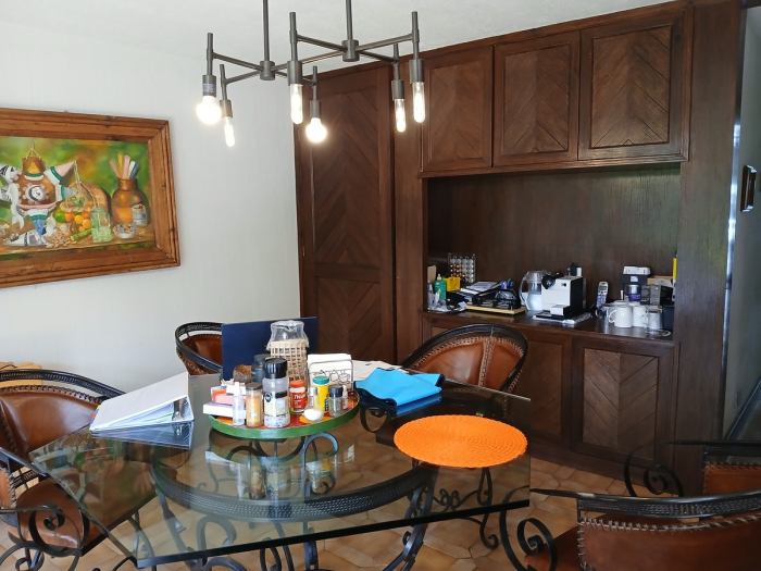 Casa en Venta en Lomas de Vista Hermosa calle cerrada con vigilancia