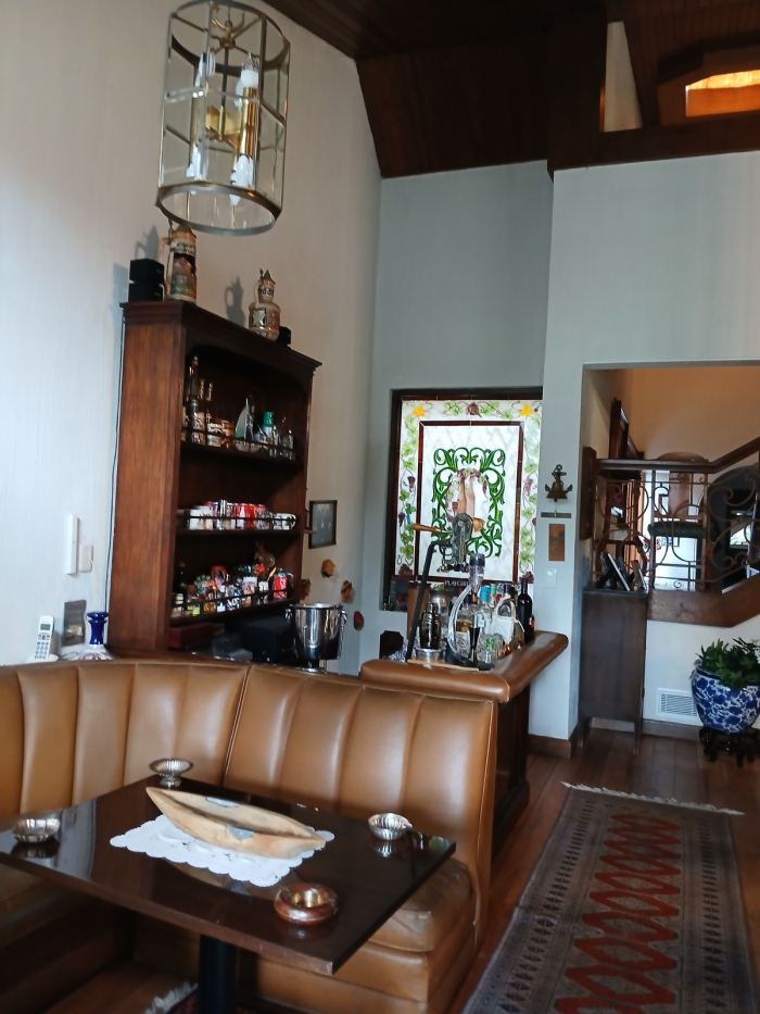 Casa en Venta en Lomas de Vista Hermosa calle cerrada con vigilancia