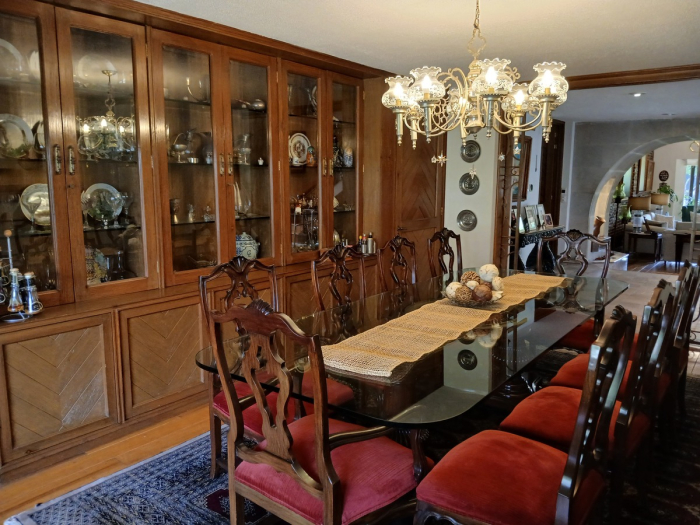 Casa en Venta en Lomas de Vista Hermosa calle cerrada con vigilancia