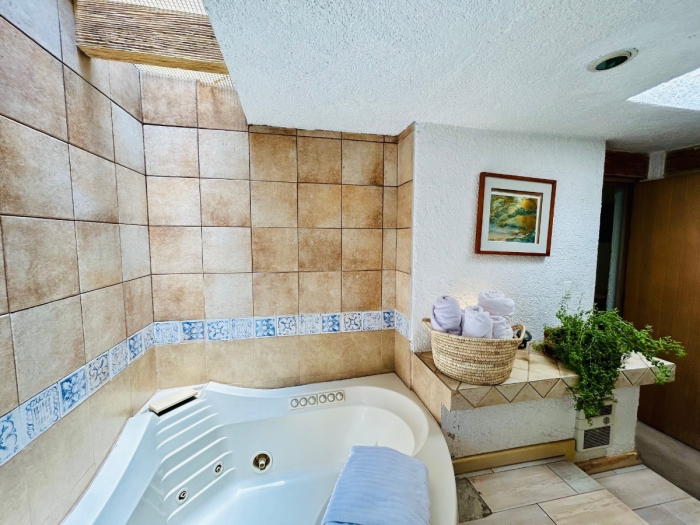 Casa en Condominio en Venta en Roble Viejo Santa Fe