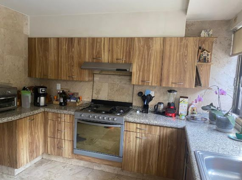 CASA  EN  RENTA  en Condominio en Interlomas EN VALLE  DE  LAS  PALMAS