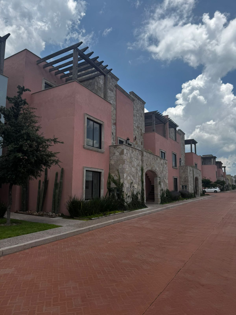 Casa en condominio en renta amueblado en San Miguel de Allende