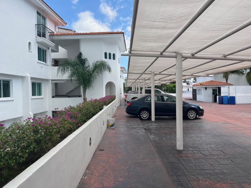 Departamento En Renta En Lomas Altas