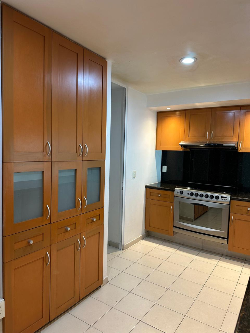 Departamento En Renta En Lomas Altas