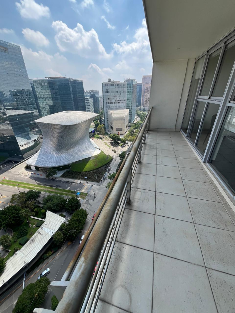 VENTA  de Excelente departamento en zona privilegiada 