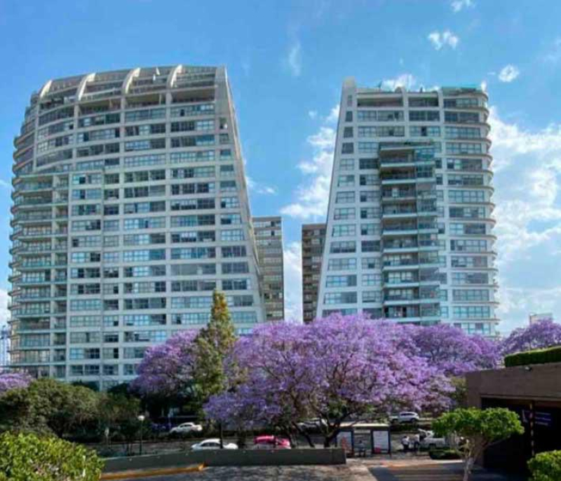 VENTA  de Excelente departamento en zona privilegiada 