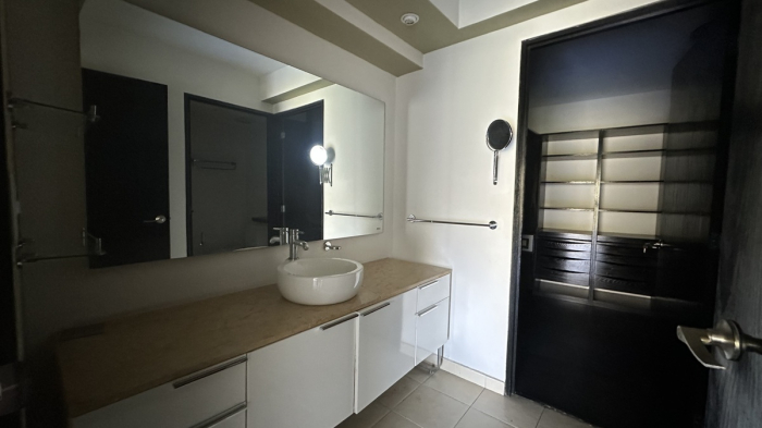 Venta departamento Lomas de Bezares