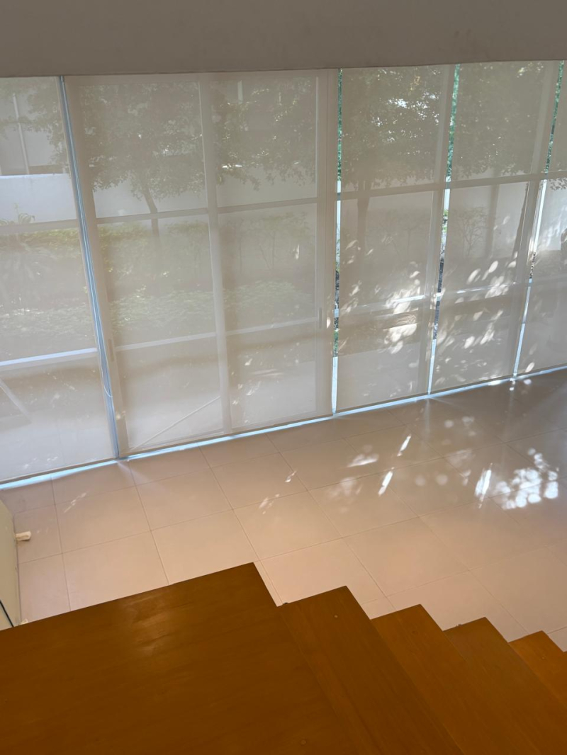 Casa En Renta En La Rioja Frente A Punto Sur �?? Con Club Privado Y 3 Recámaras Con Baño