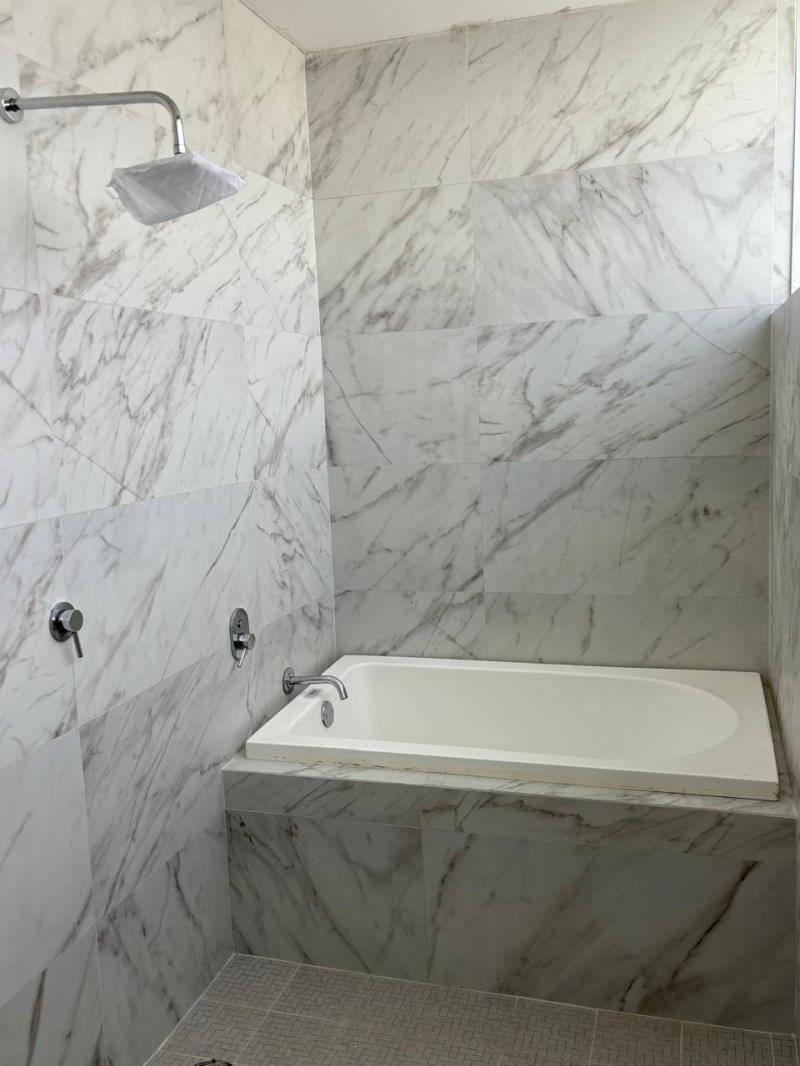 Casa En Renta En La Rioja Frente A Punto Sur �?? Con Club Privado Y 3 Recámaras Con Baño