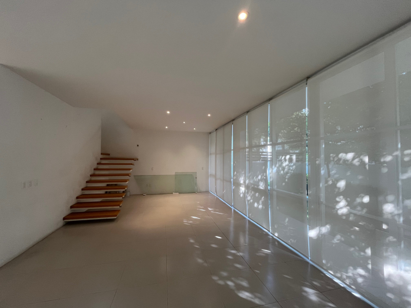 Casa En Renta En La Rioja Frente A Punto Sur �?? Con Club Privado Y 3 Recámaras Con Baño