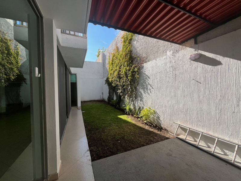 Casa En Venta Dentro De Coto En Naciones Unidas, Seguridad Y Privacidad Zapopan