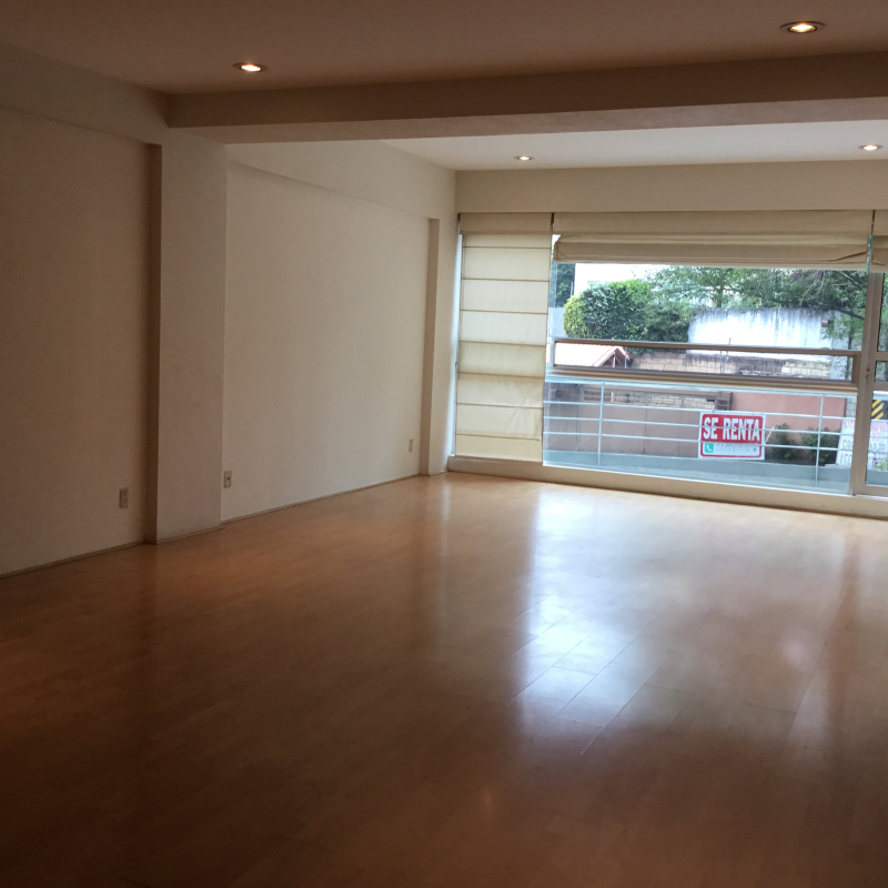 Departamento en venta en Lomas del Sol con balcÃ³n