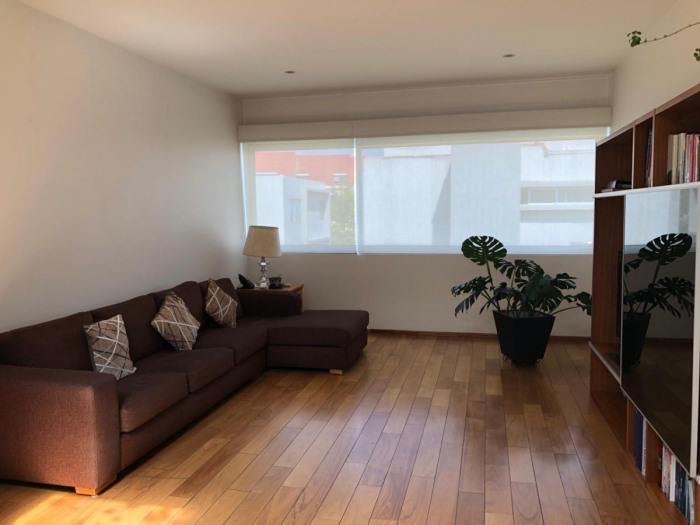 Casa en Venta en Lomas Anáhuac, en privada junto a la Universidad Anáhuac Norte