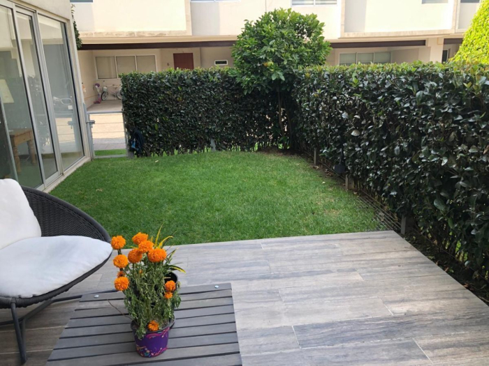 Casa en Venta en Lomas Anáhuac, en privada junto a la Universidad Anáhuac Norte