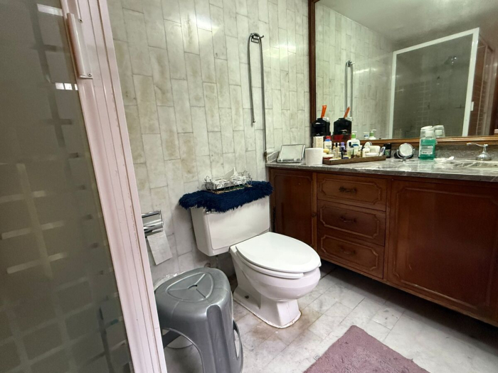 CASA VENTA en LOMAS HIPODROMO