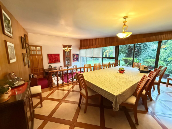 CASA VENTA en LOMAS HIPODROMO