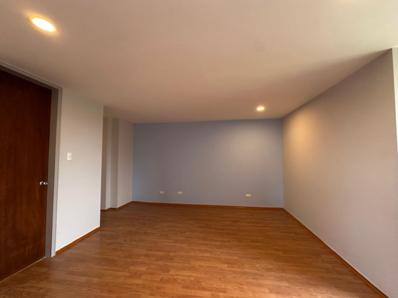 Departamento en venta con excelente ubicación en Bosque de Minas - Bosques de la Herradura