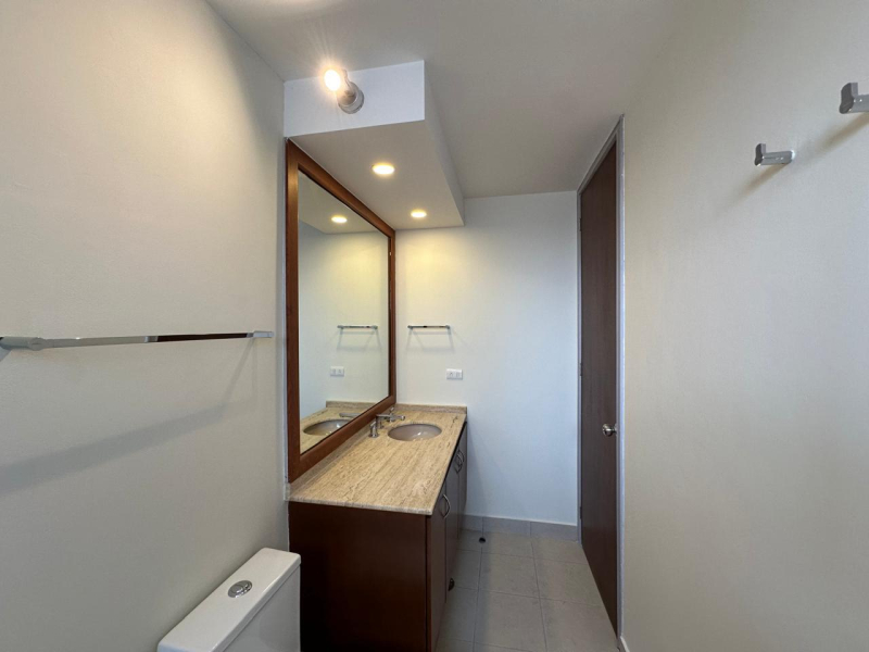 Departamento en venta con excelente ubicación en Bosque de Minas - Bosques de la Herradura