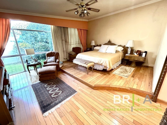 CASA en VENTA en BOSQUES de las LOMAS.