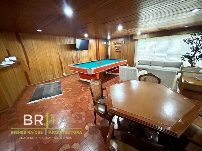 CASA en VENTA en BOSQUES de las LOMAS.