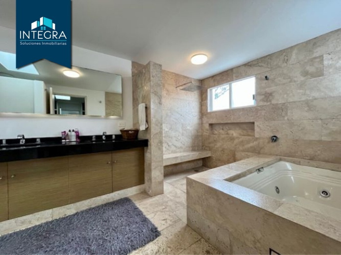 Casa en Venta, Bosque de Periban, La Herradura