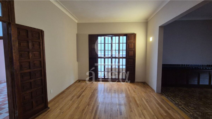 Casa Remodelada con Uso de suelo H/3/30/B en la Col. Anzures en Venta