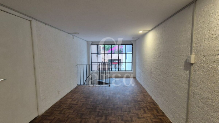 Casa Remodelada con Uso de suelo H/3/30/B en la Col. Anzures en Venta