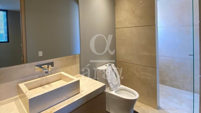 Moderna Residencia en Venta en Cumbres de Santa Fé