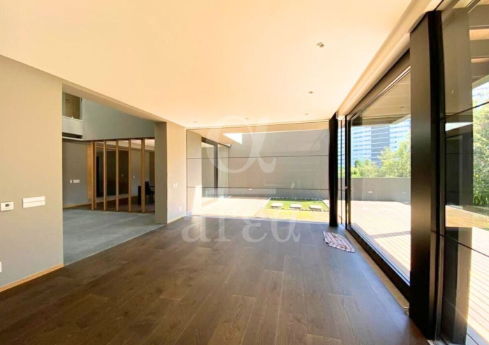 Moderna Residencia en Venta en Cumbres de Santa Fé