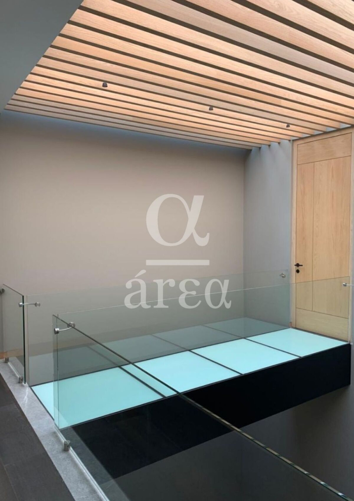 Moderna Residencia en Venta en Cumbres de Santa Fé