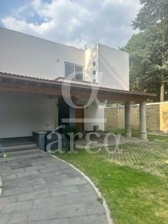 Residencia en Chimalistac en Venta