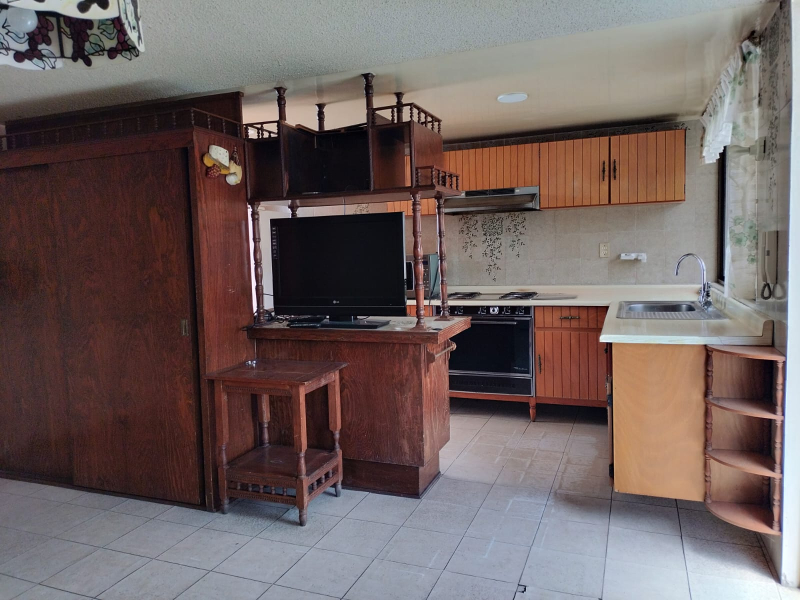 SE VENDE CASA EN CIRCUITO MISIONEROS CIUDAD SATELITE NAUCALPAN DE JUAREZ