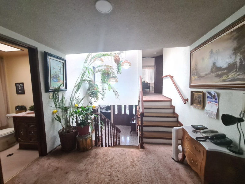 SE VENDE CASA EN CIRCUITO MISIONEROS CIUDAD SATELITE NAUCALPAN DE JUAREZ